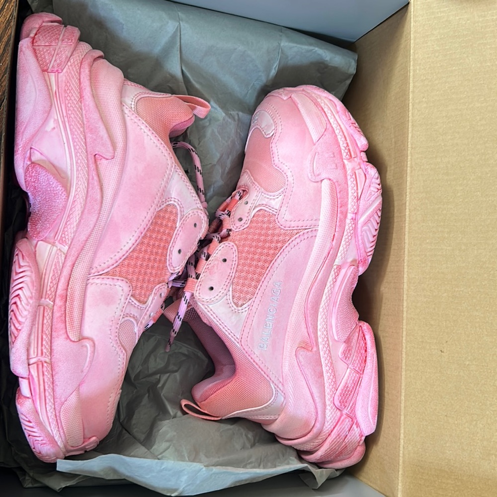 Balenciaga triple s faded pink